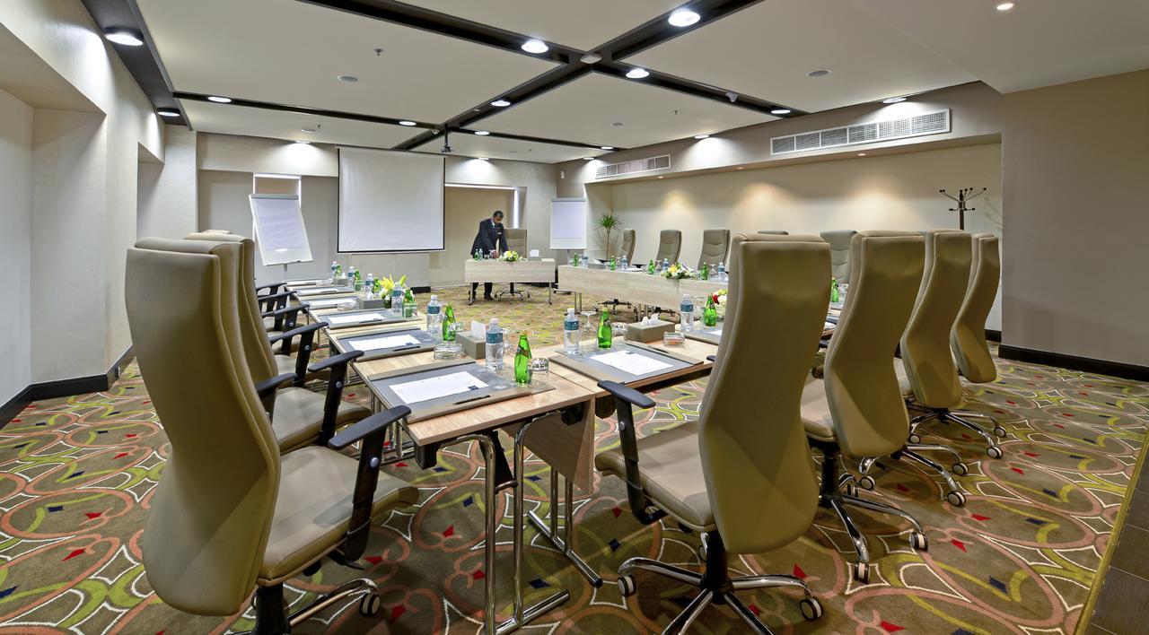 The Tower Plaza Hotel 5*
