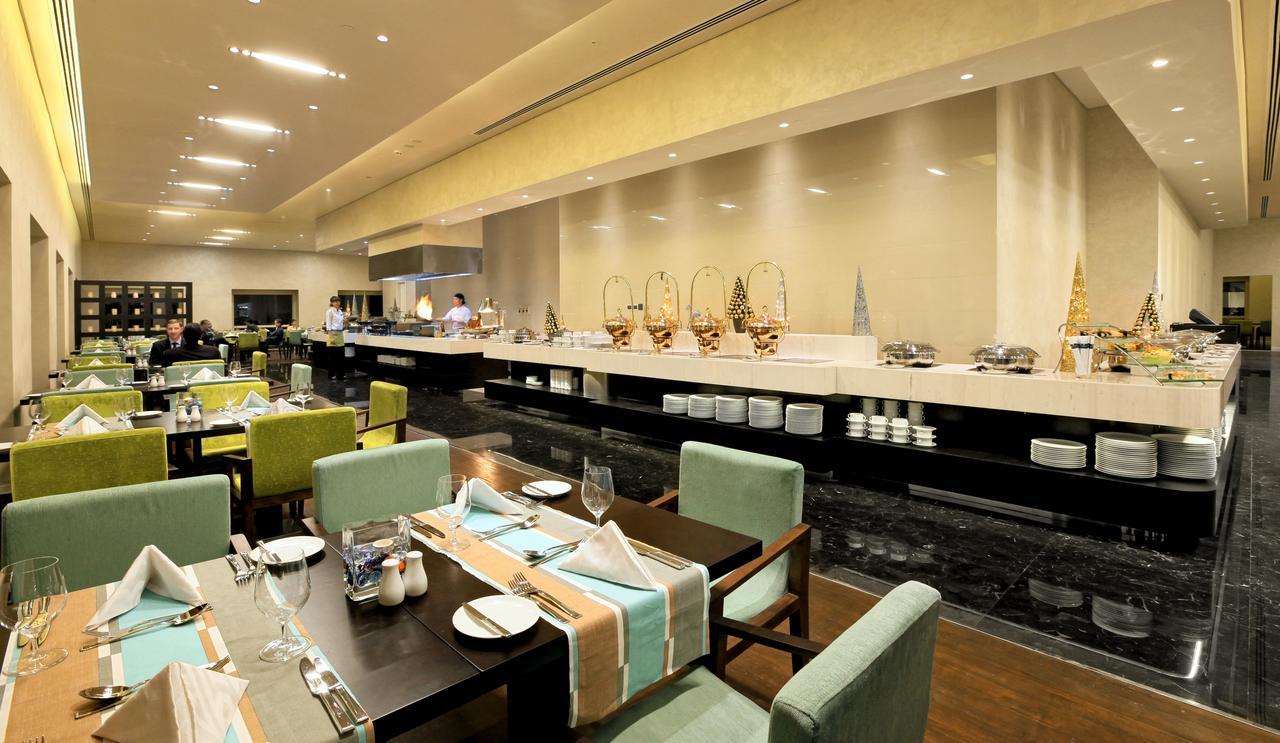 Hotel The Tower Plaza 5*