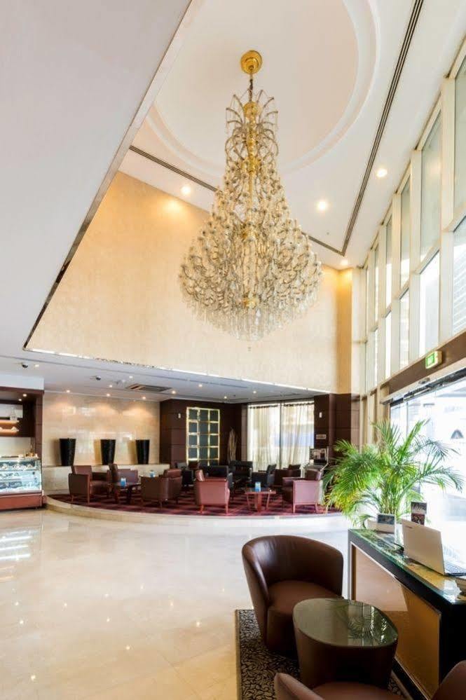 Howard Johnson Bur 3* Dubai