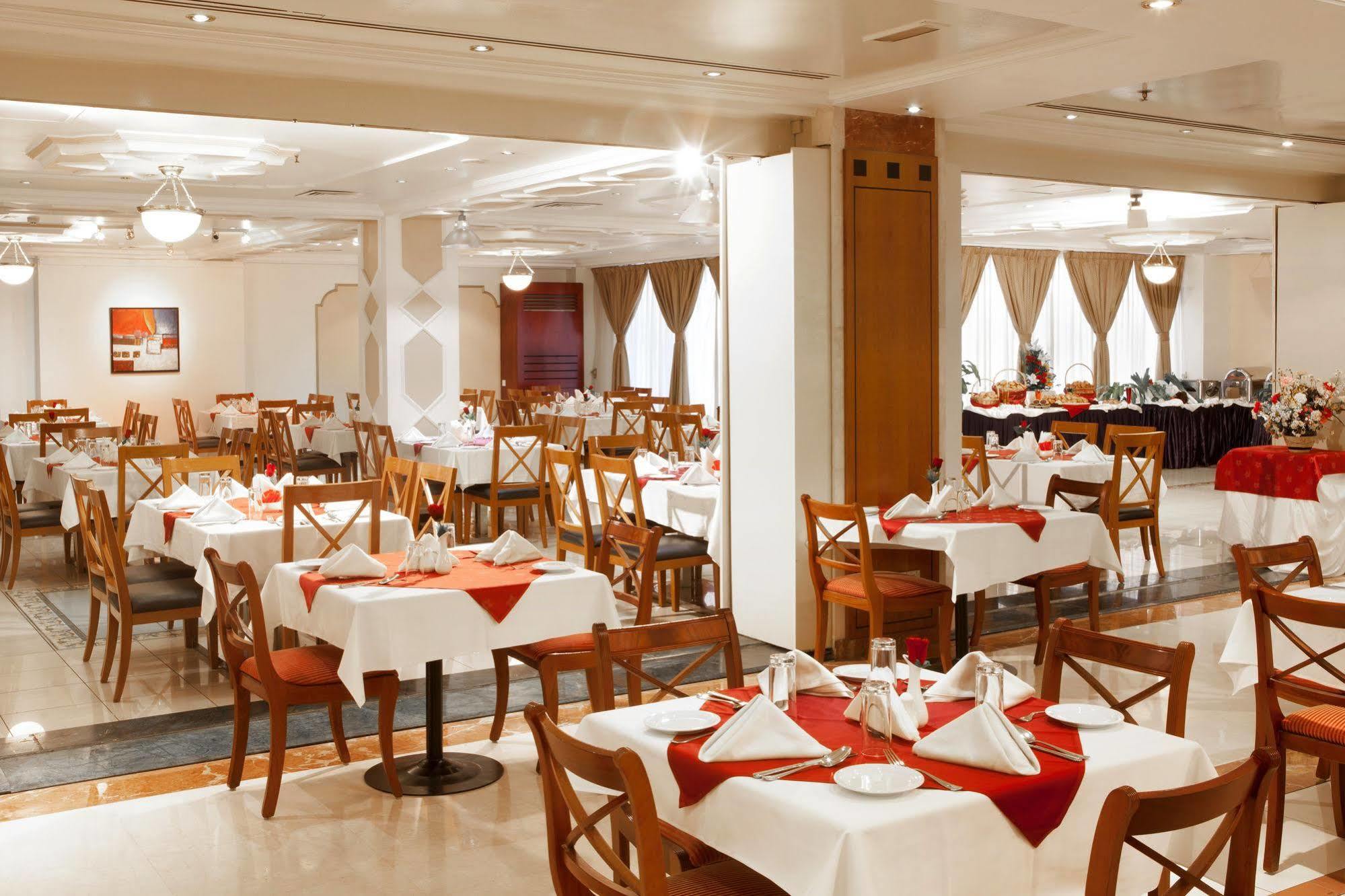 Landmark Plaza Hotel
