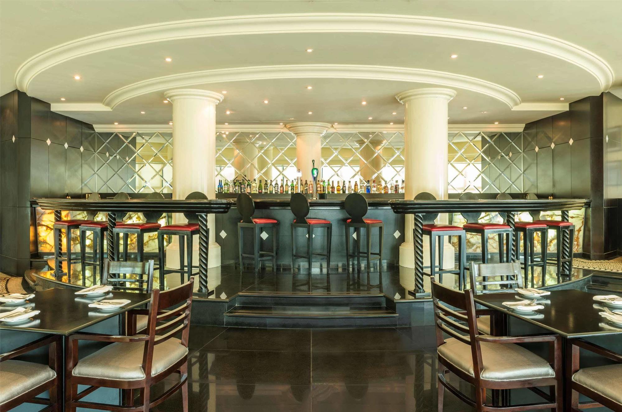 Le Meridien Fairway Hotel 4*