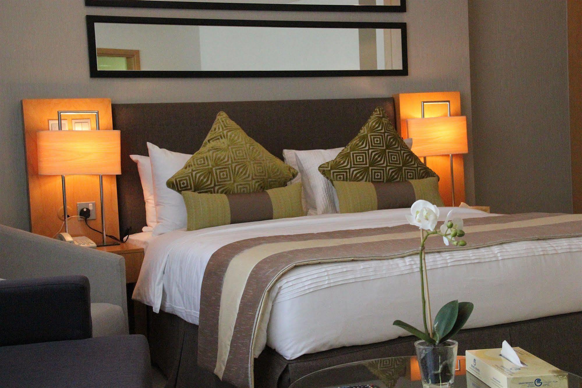 Grand Heights Aparthotel Dubai
