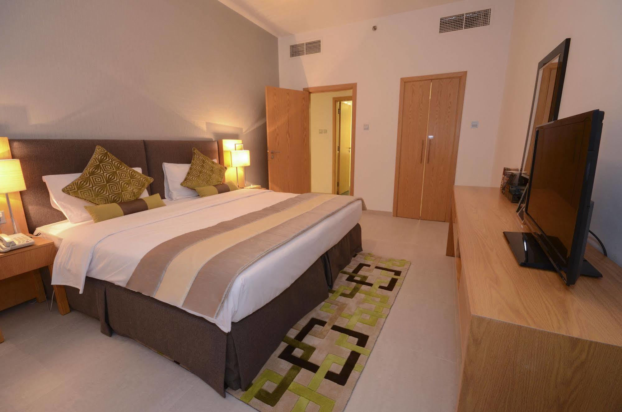 Grand Heights Aparthotel 4*