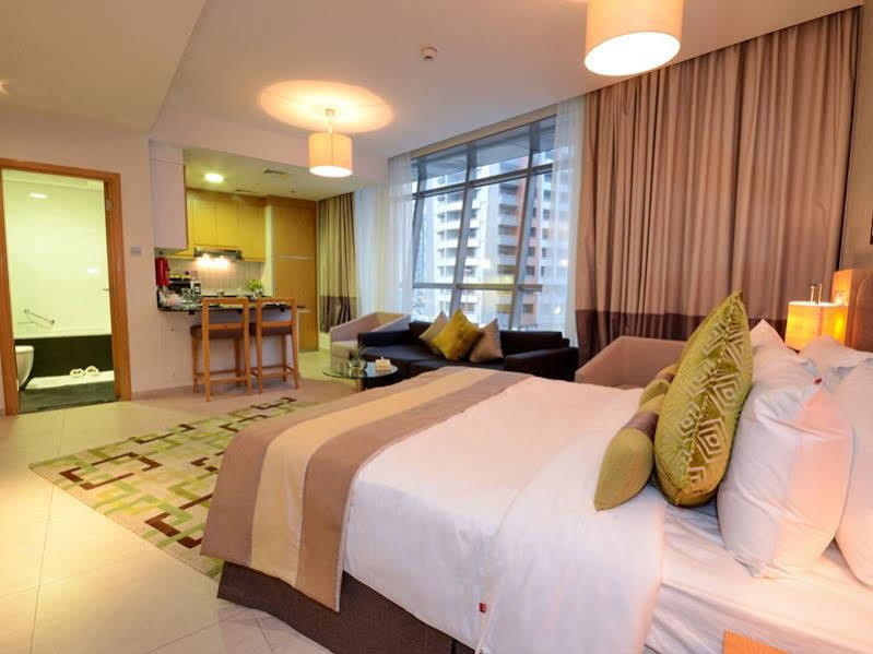 Grand Heights 4*