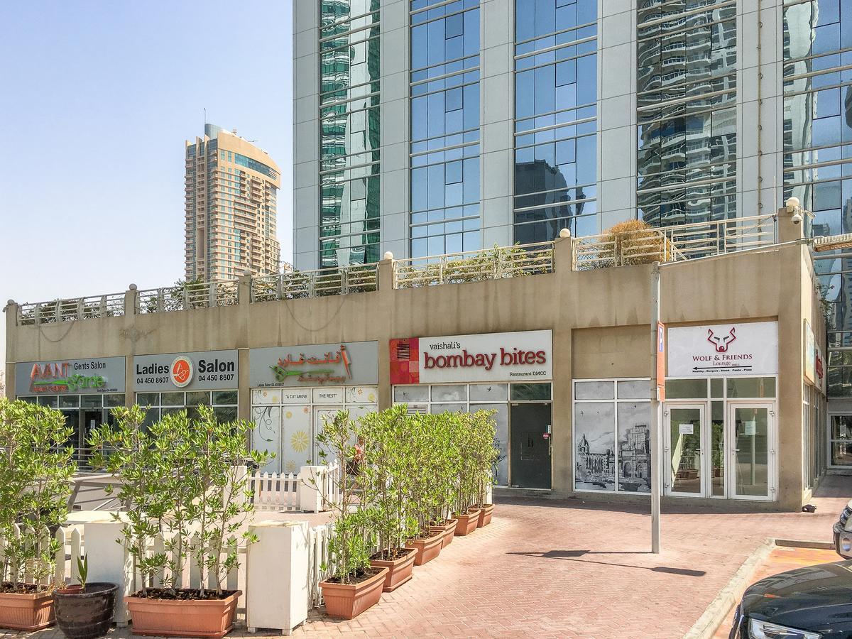 Frank Porter - Goldcrest Executive Apartment