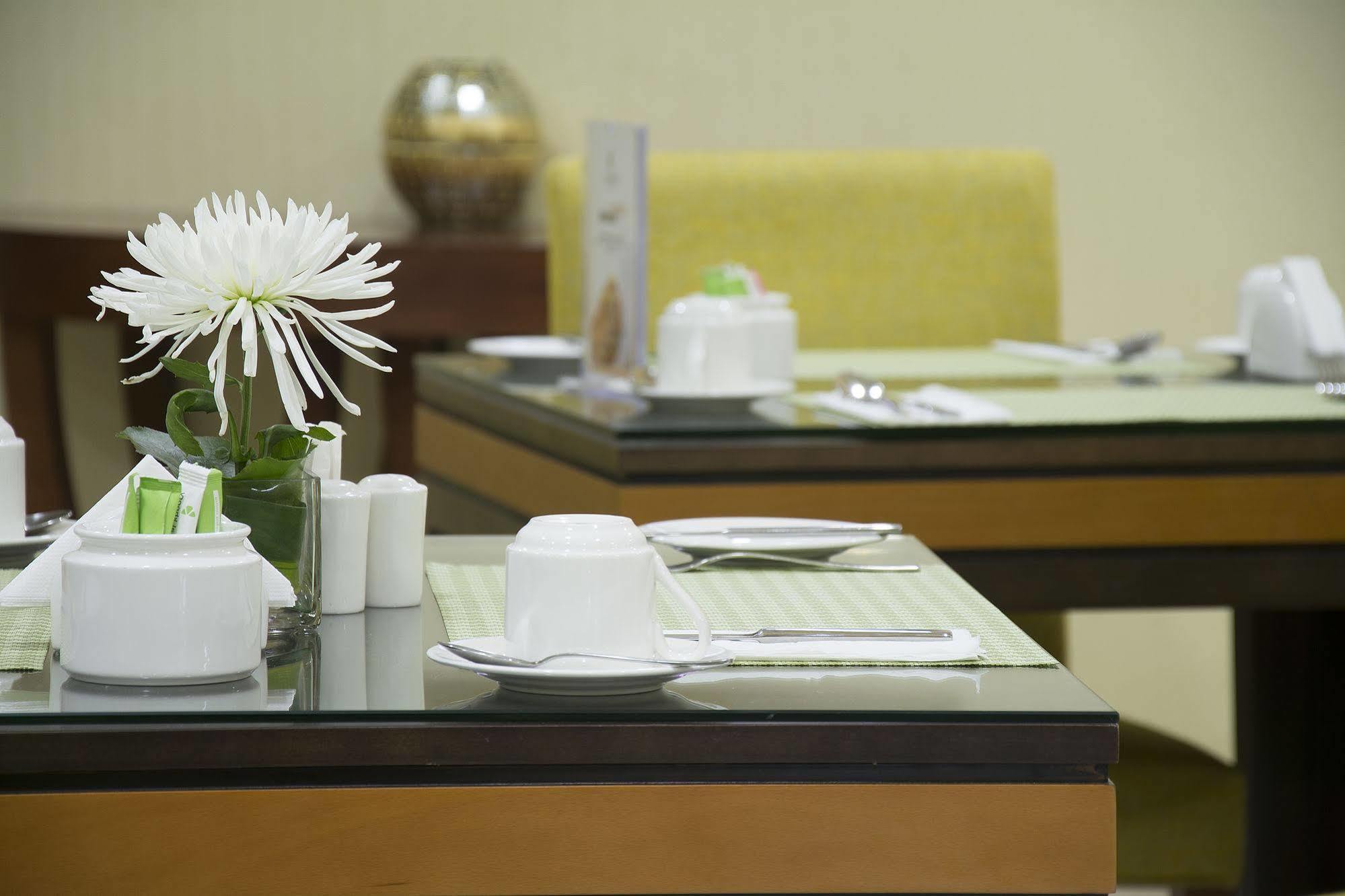 Aparthotel Al Khoory Al Barsha Dubai