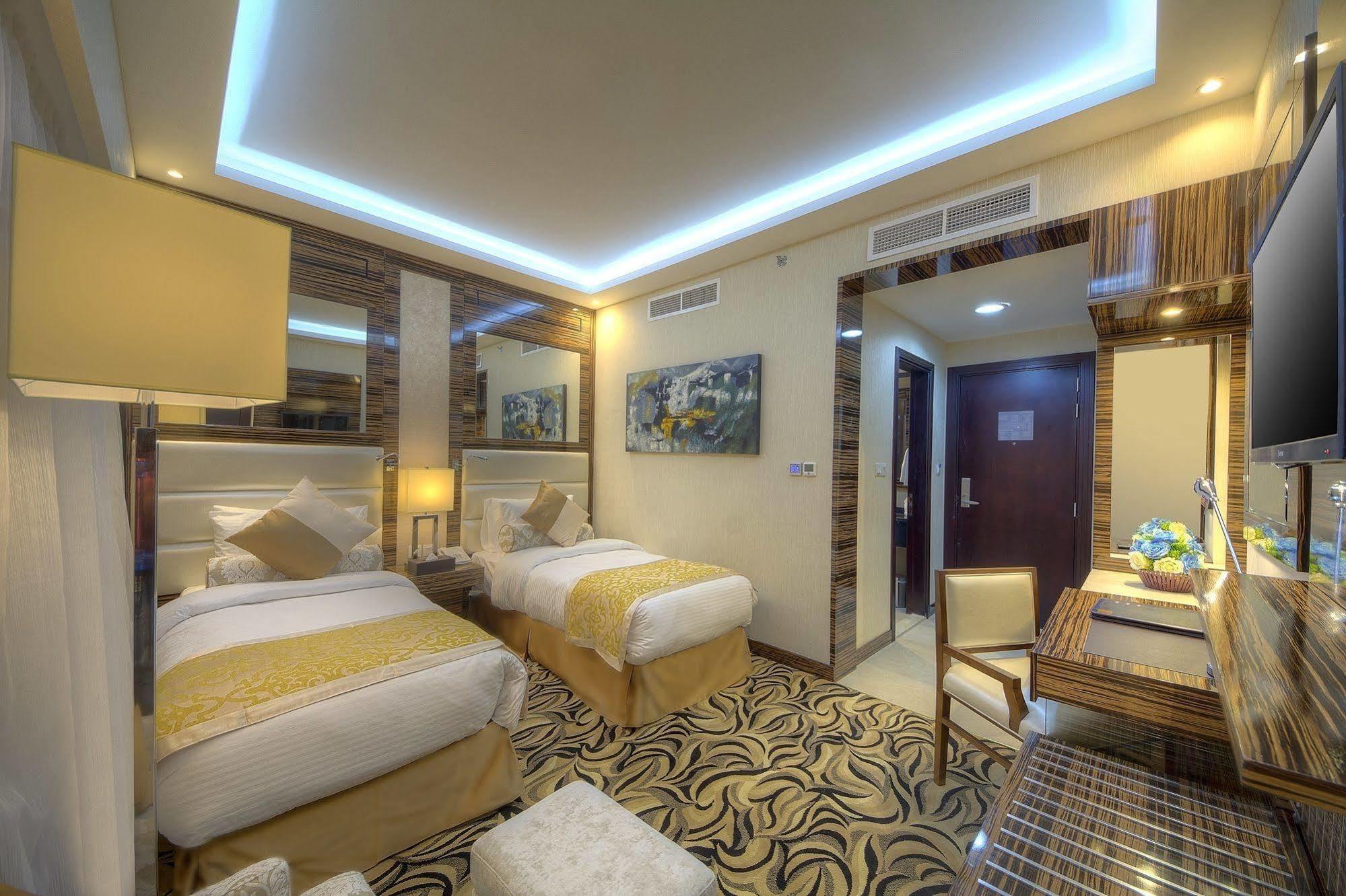 Hotel Orchid Vue 4*