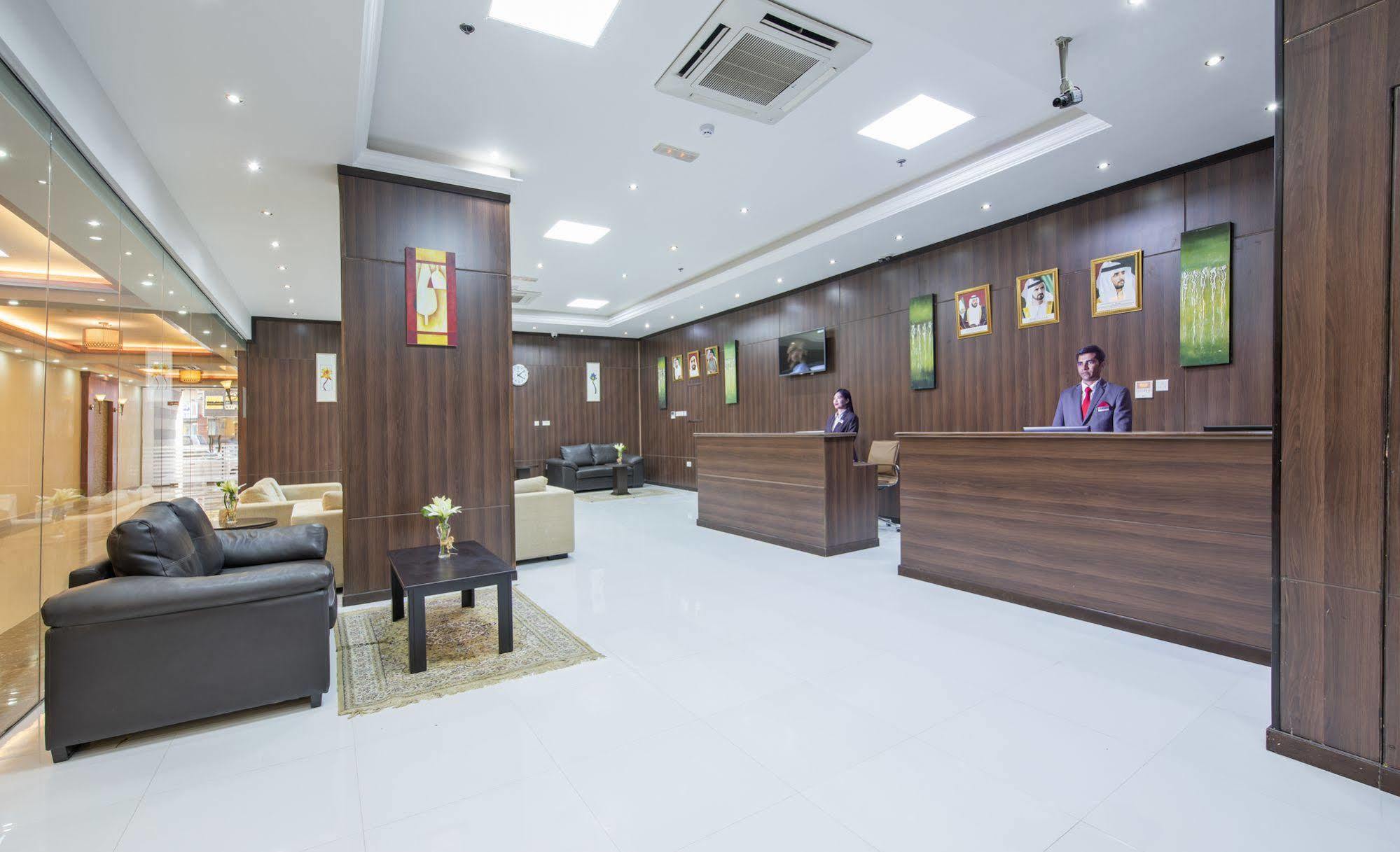 Royal Tulip Llc 3*