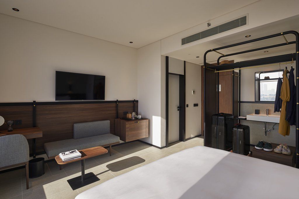 Form Al Jaddaf, Dubai, A Member Of Design Dubai
