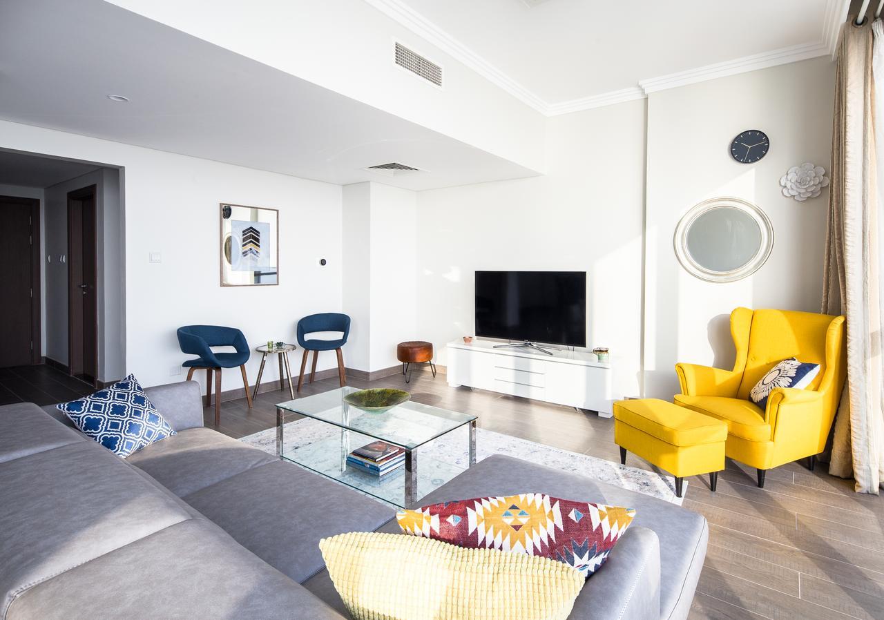 Frank Porter - Al Bateen Apartment *