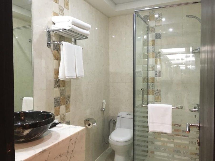 Royal Tulip Llc Hotel 3*