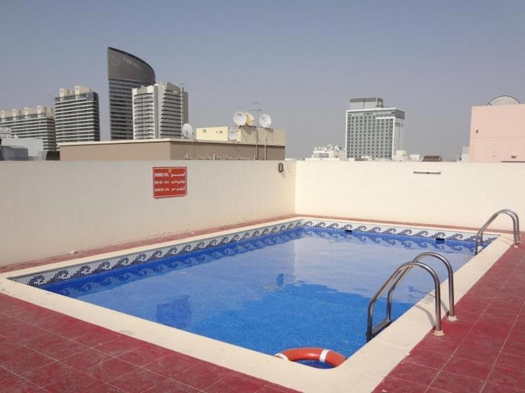 Premiere Hotel Apartments 2*