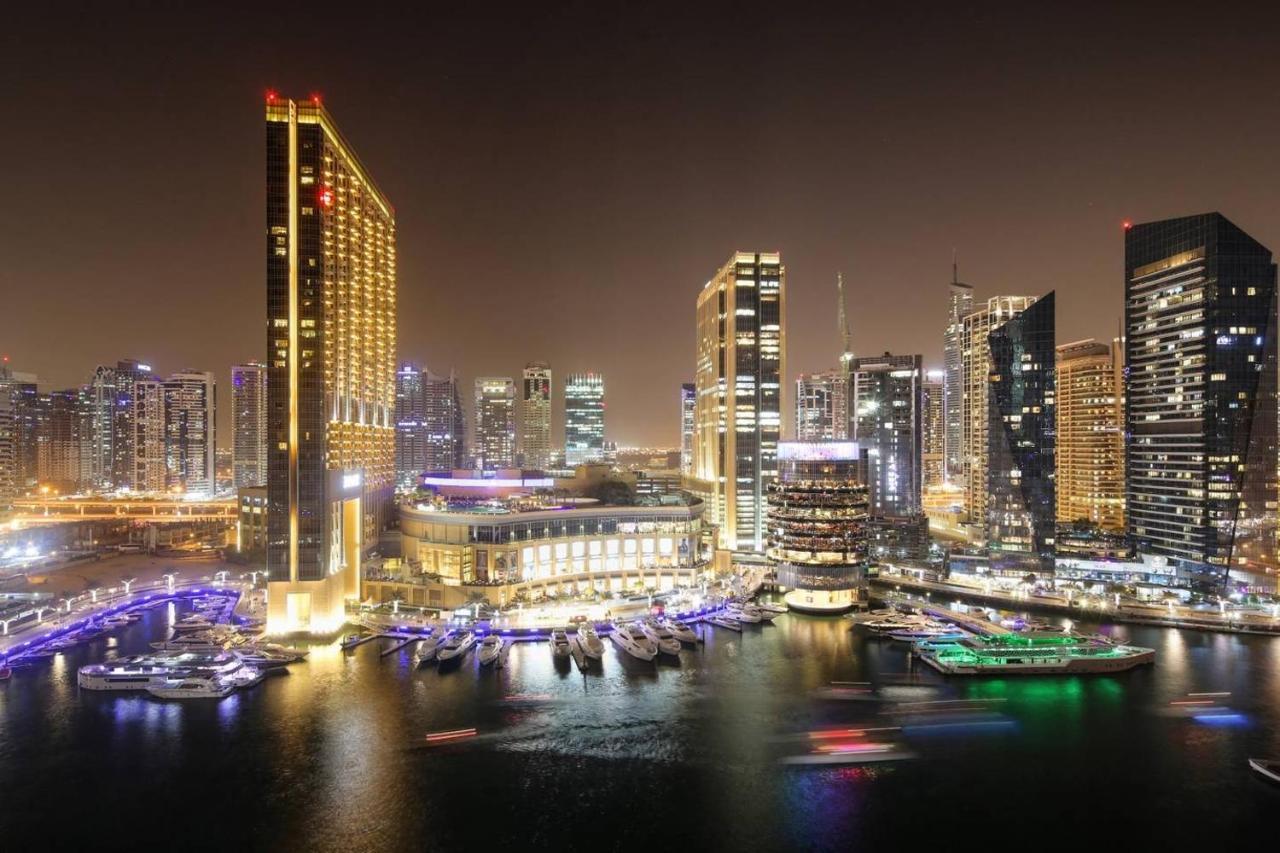 Frank Porter - Bay Central Dubai