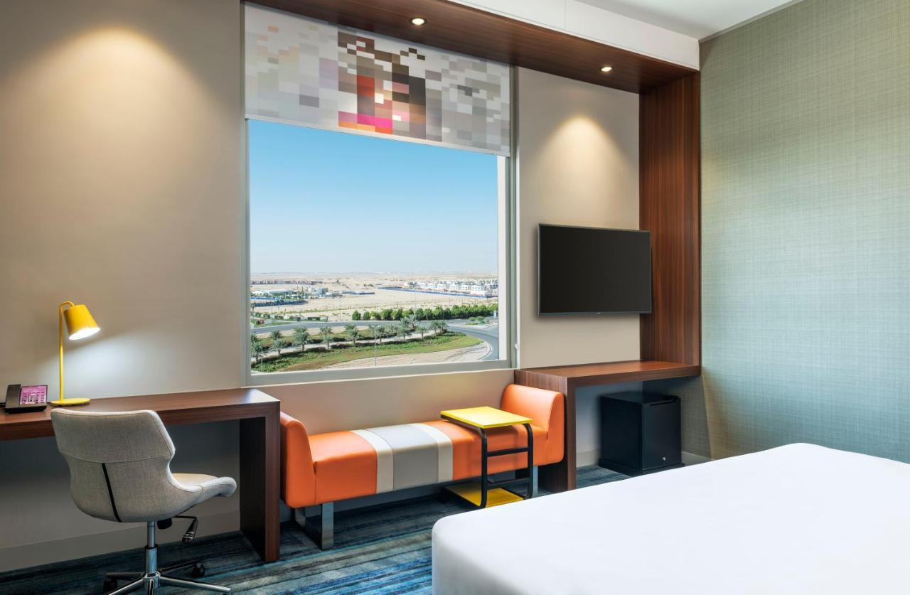 Aloft South Hotel 4*