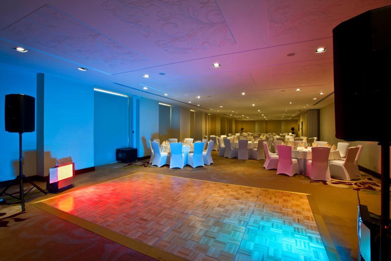 Hotel The Tower Plaza 5*