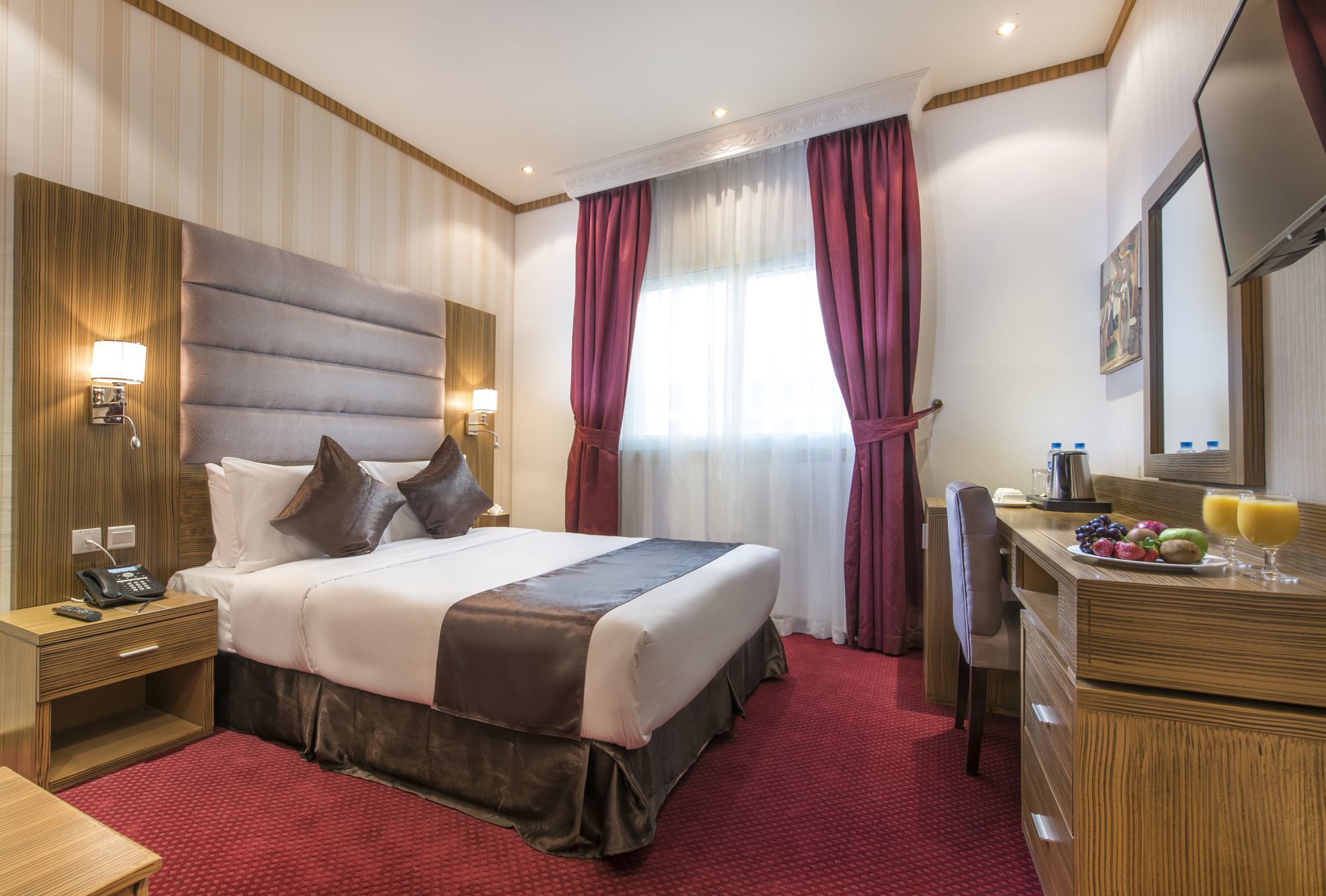 Royal Tulip Llc 3* Dubai