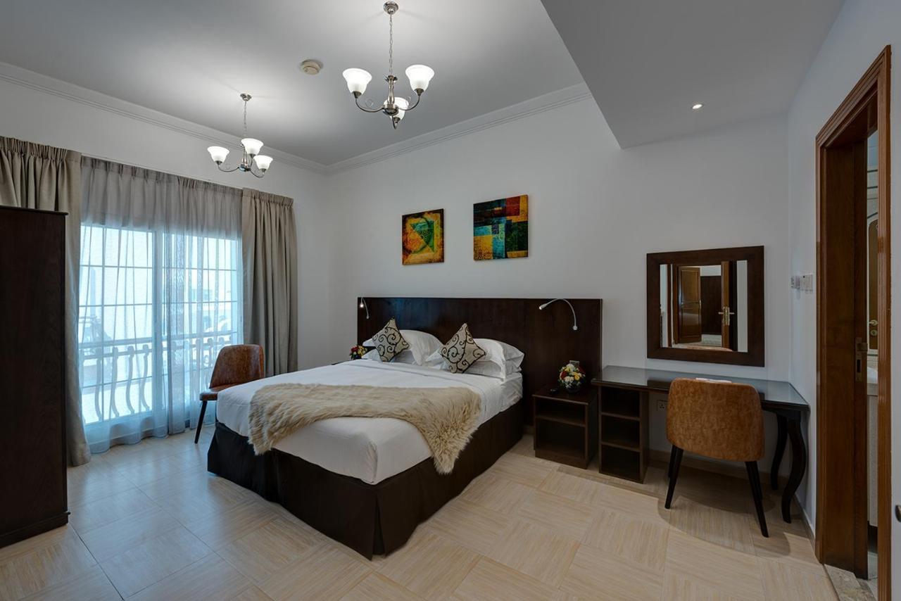 J5 Four Bedroom In Mirdif Villa