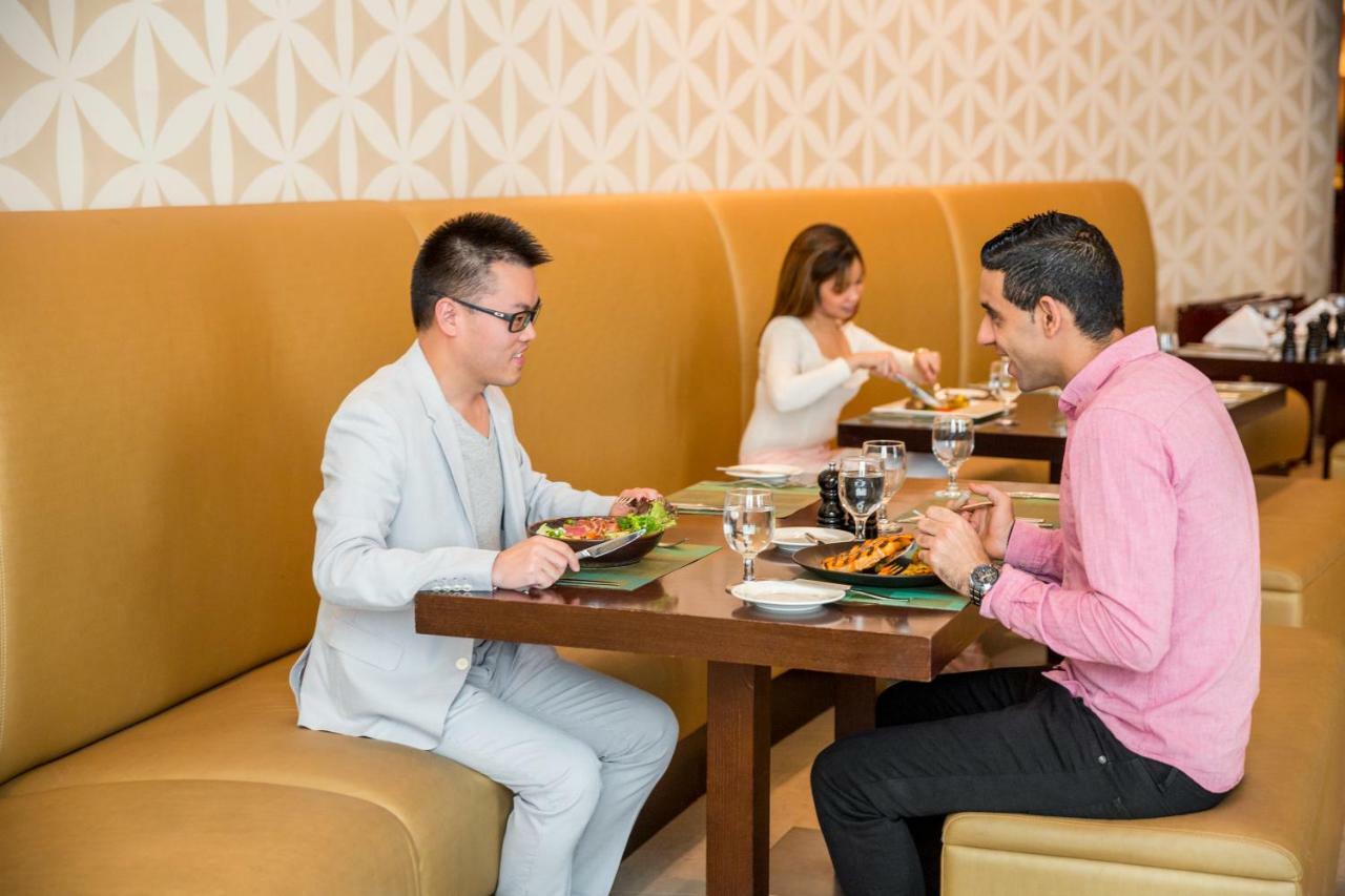 Hotel Novotel Deira Creekside 4*