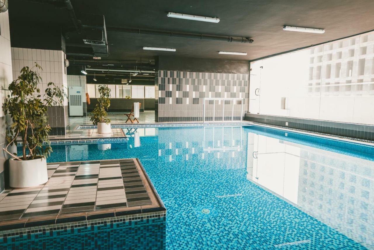 A C Pearl Holiday Homes - Stylish 1 Bedroom * Dubai