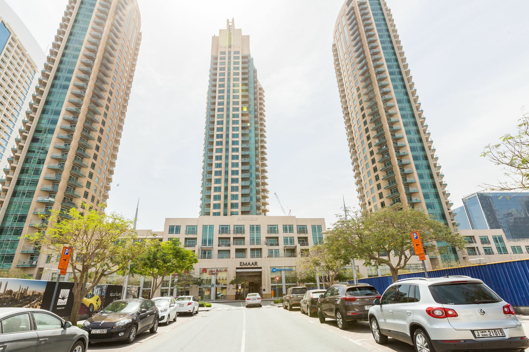 Boutique Living - Burj Views Downtown Apartment