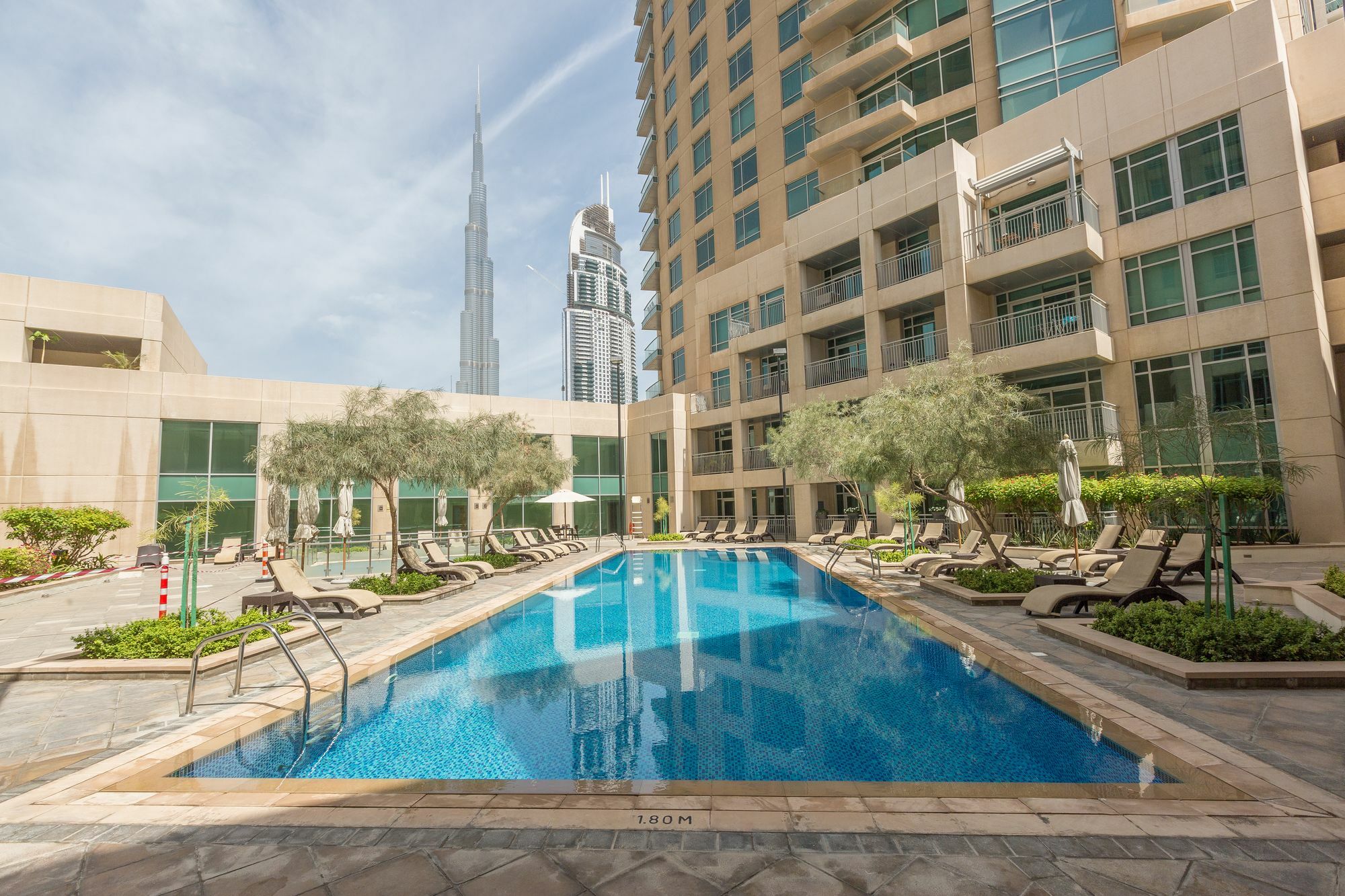 Boutique Living - Burj Views Downtown Apartment *