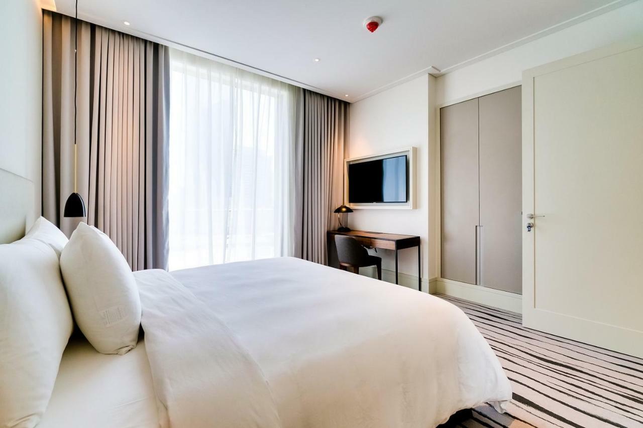 Vida Downtown Residences 5*