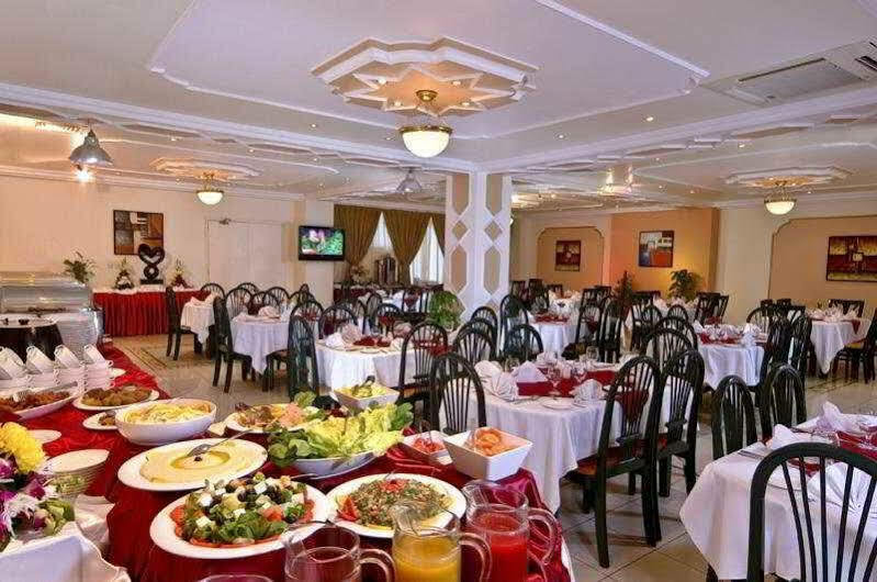 Landmark Plaza 3*