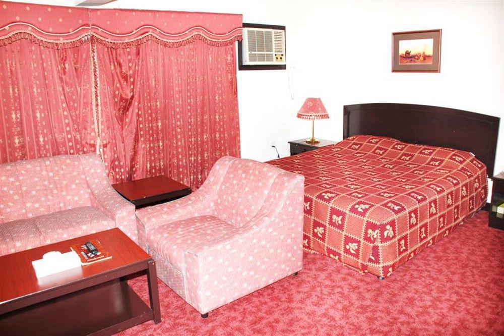 Hotel Panorama Bur 2*