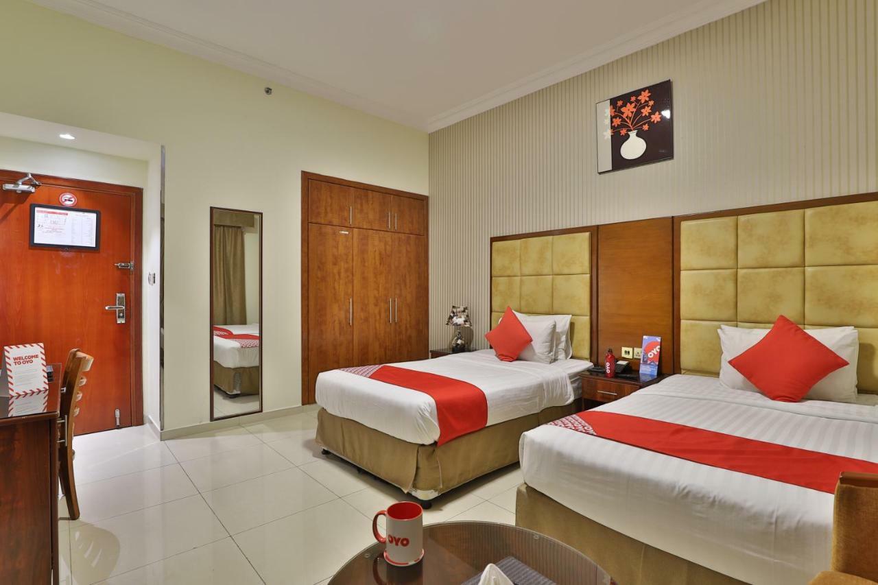 Oyo 101 Click Hotel