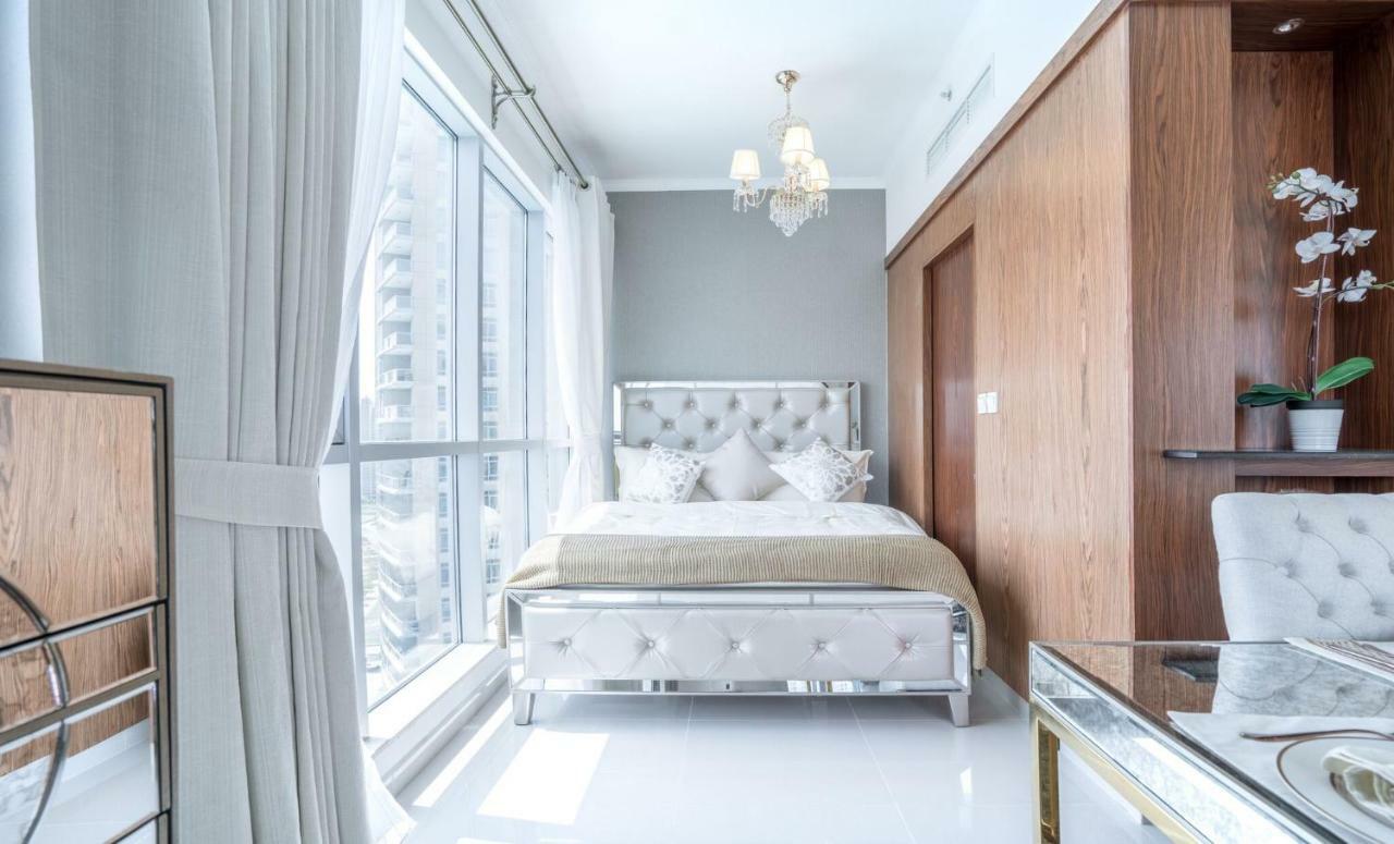 Elite Royal Apartment: Burj Khalifa View & 3-bedroom Luxury * Dubai