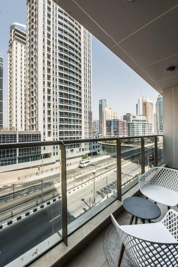 Fantastay Sparkle Tower One Bedroom Suite Marina View Dubai
