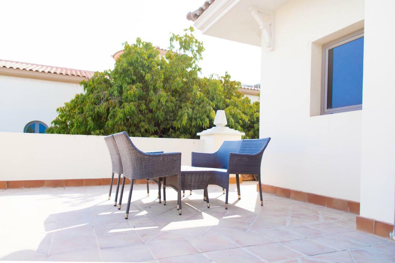 Nasma Luxury Stays - Frond D Palm Jumeirah Villa Dubai