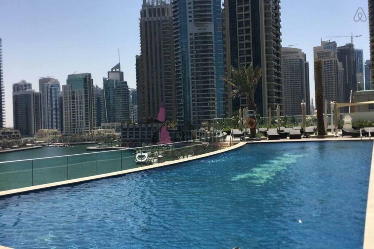 Luton -sea View -damac Heights, Marina -90ab2 Apartment *