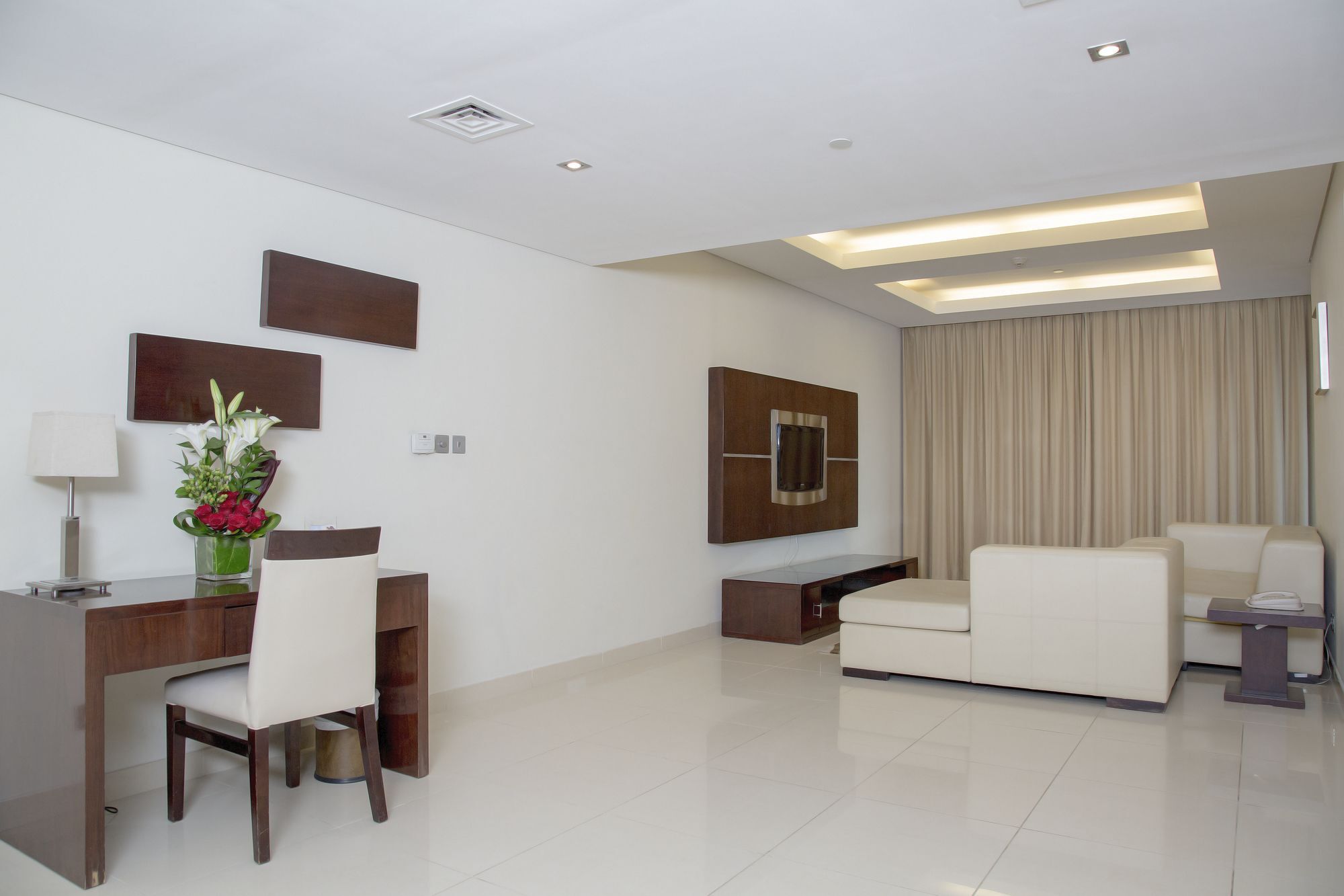 Staybridge Internet 4*