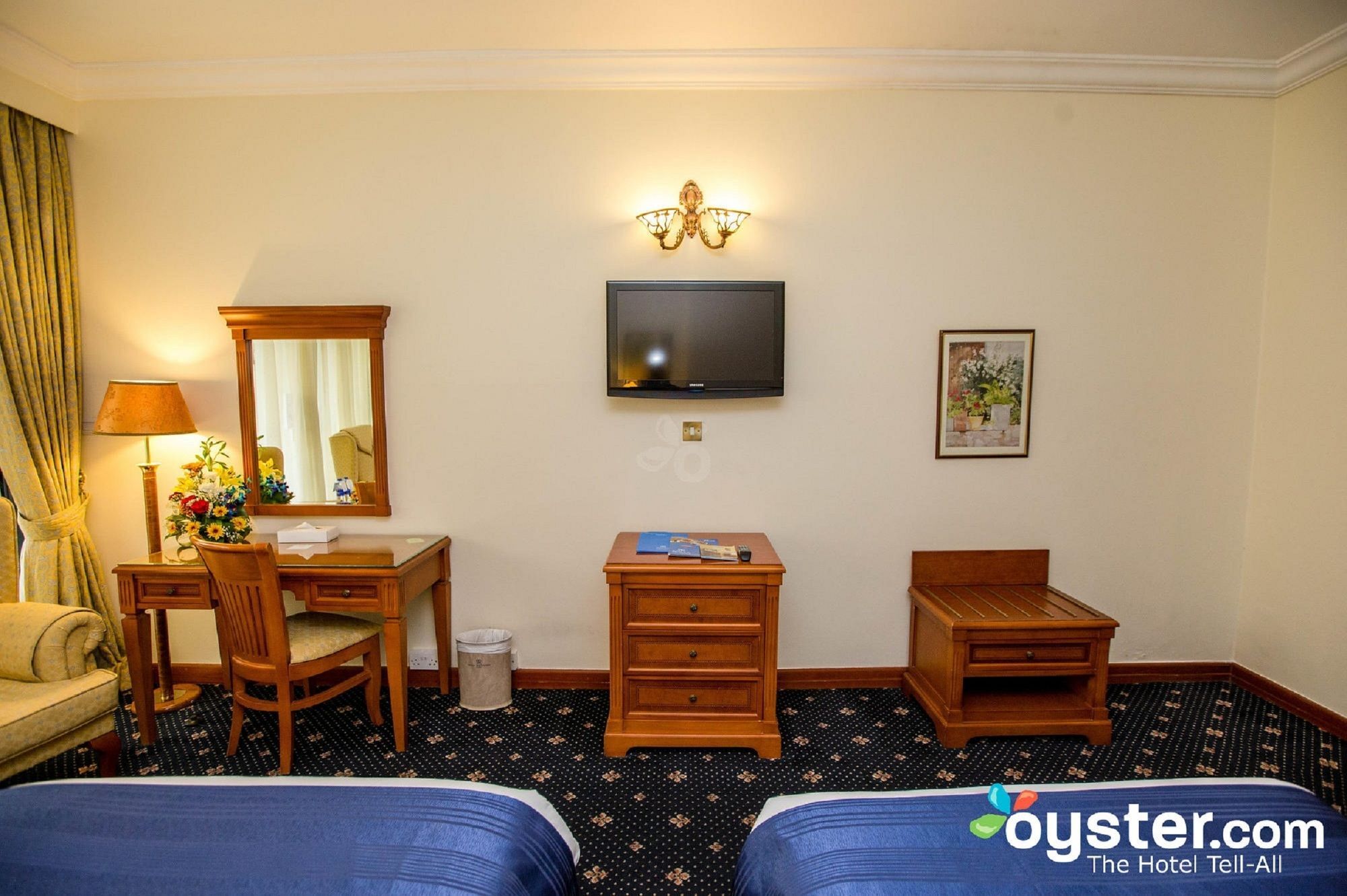 Rolla Aparthotel 3*