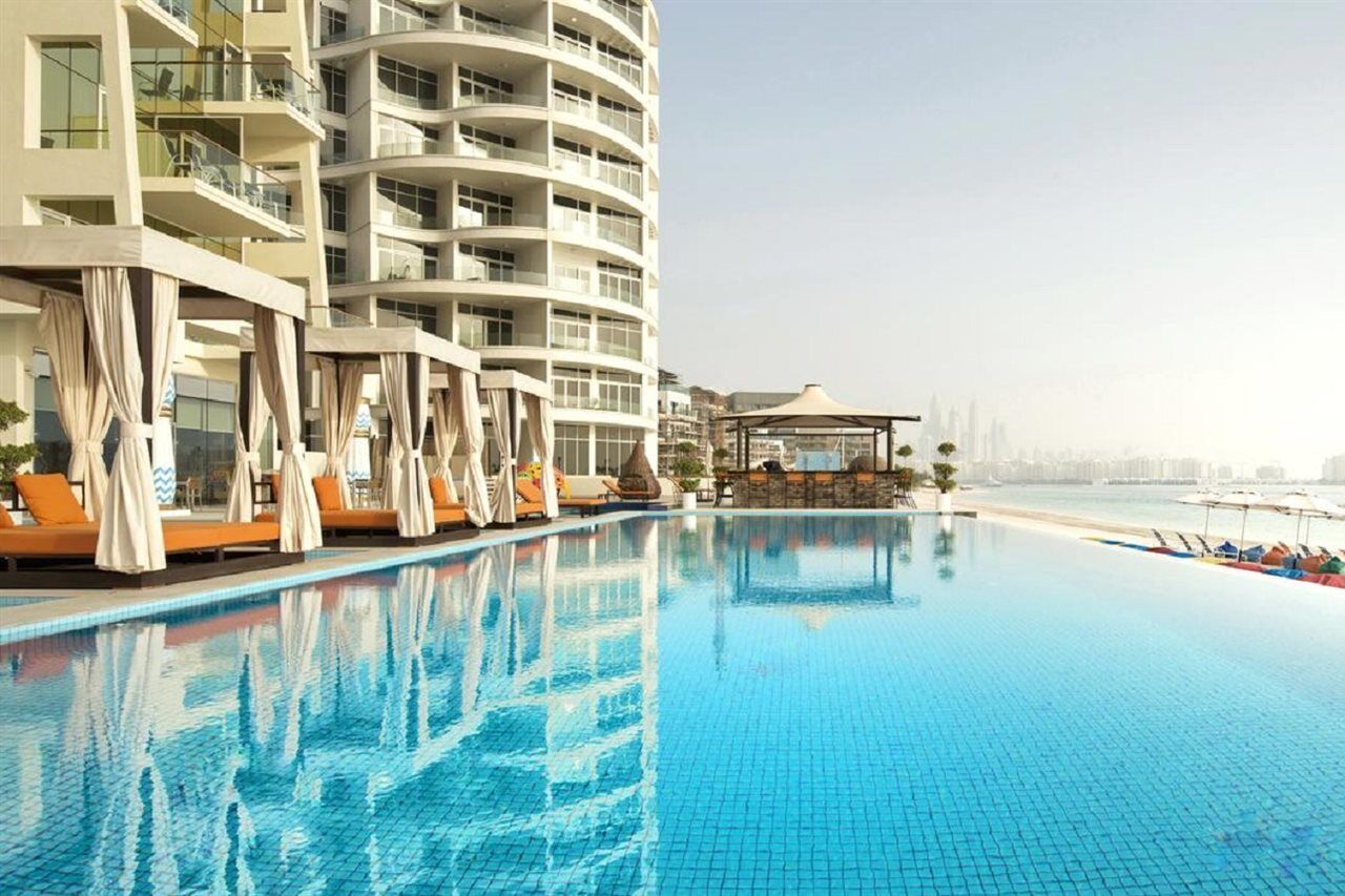 Resort Royal And The Palm