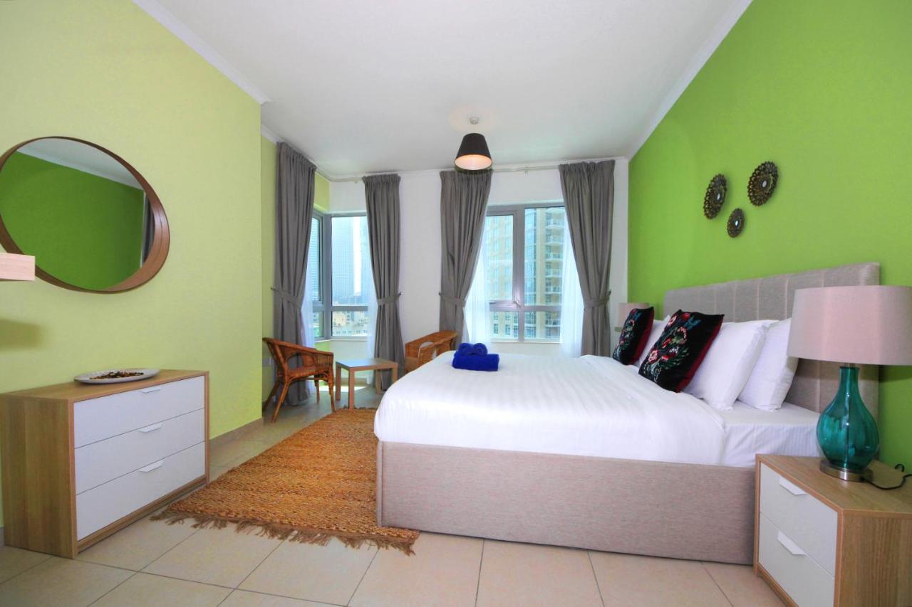 New Arabian - Burj Residence 5 *