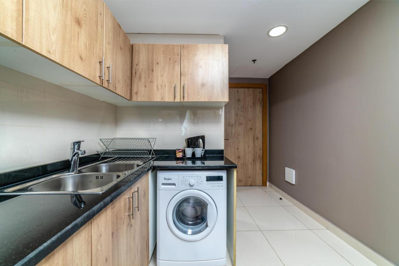 Golden Vacation Homes Continental Tower Marina Apartment Dubai
