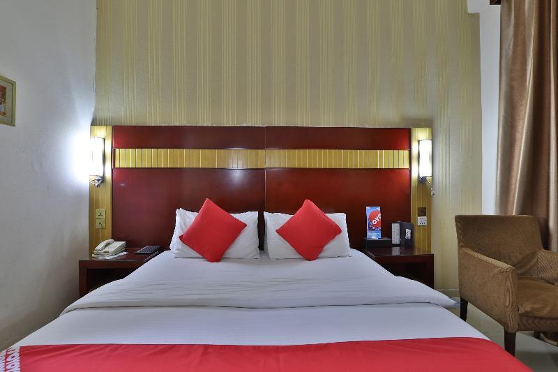 Palette Phoenix Hotel 3*