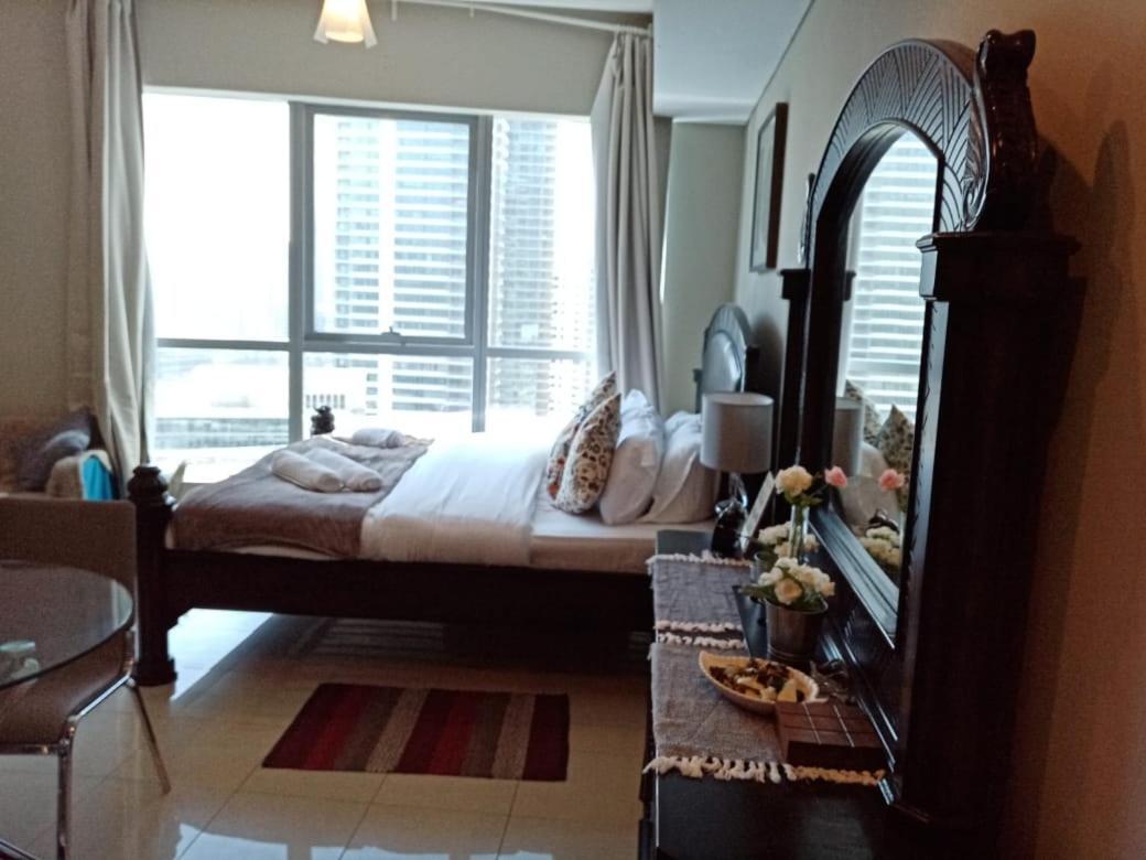 Studio - Bay Central Tower * Dubai