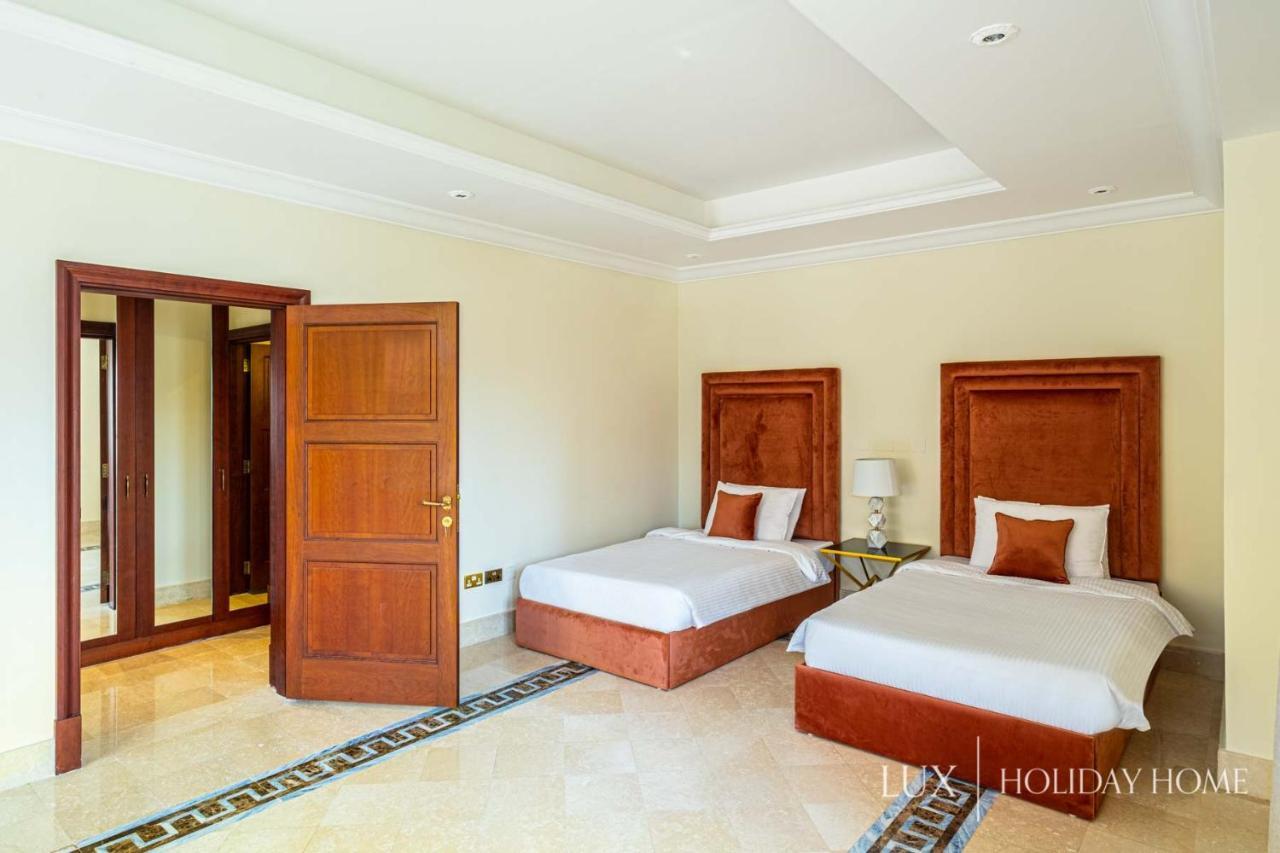 Lux - The Paradise Palace Villa