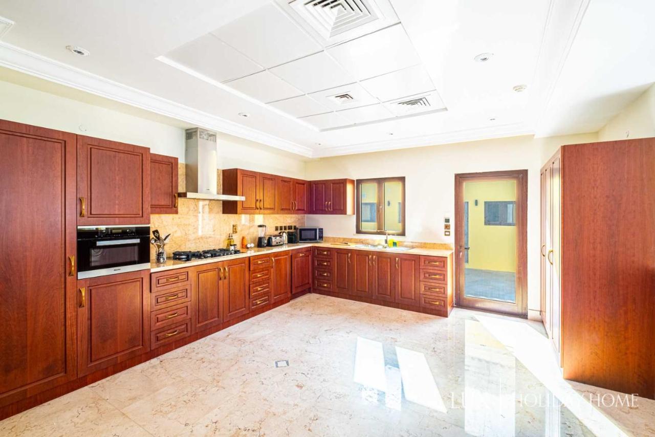 Villa Lux - The Paradise Palace