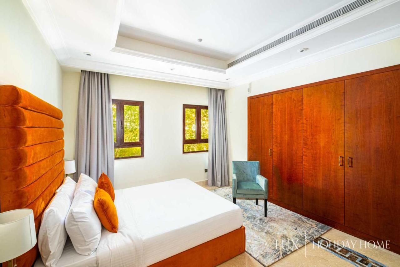 Lux - The Paradise Palace Villa