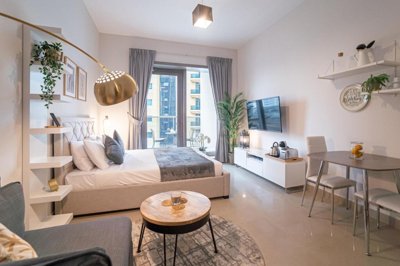 Apartment Higuests - Sparkle Towers 2 Dubai