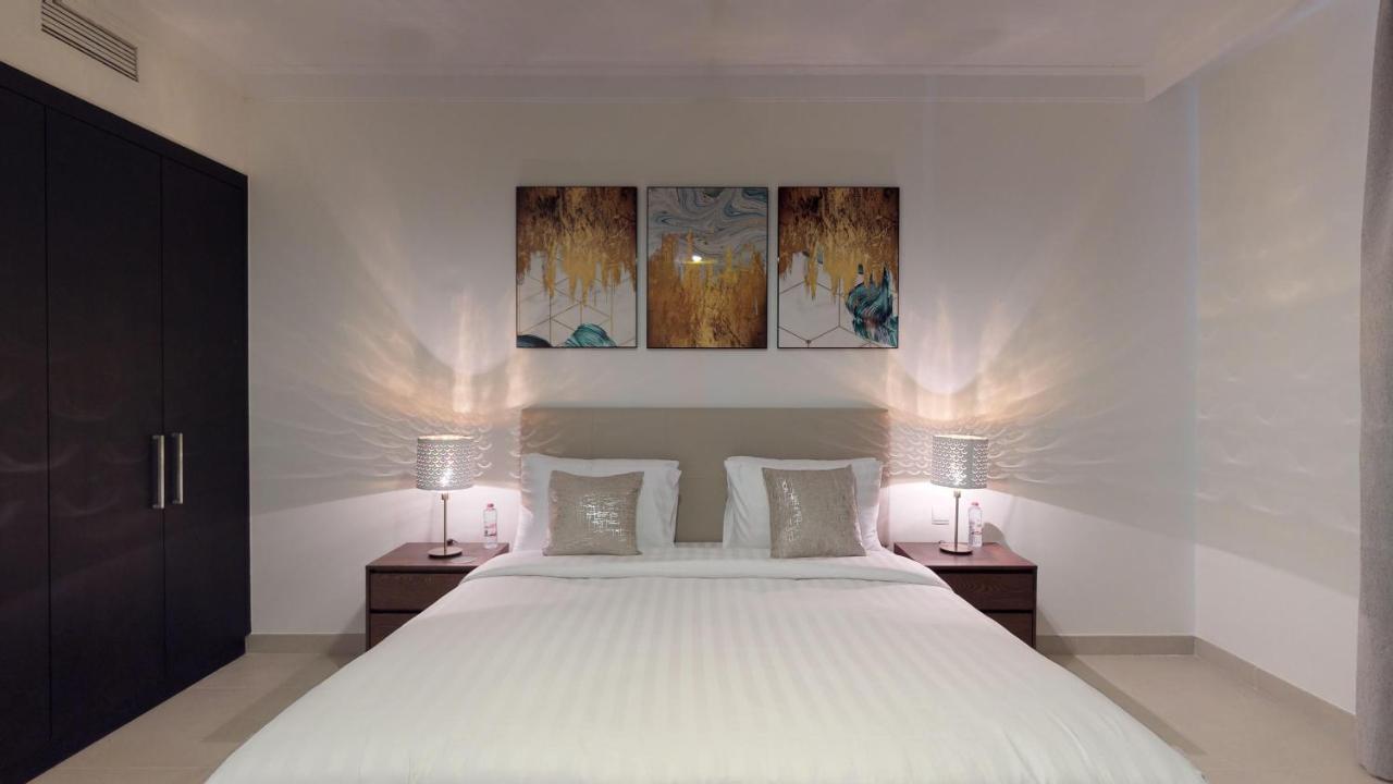 Apartment Lux Creek Residences Harbour Views Dubai