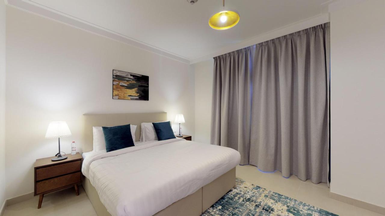 Apartment Lux Creek Residences Harbour Views Dubai