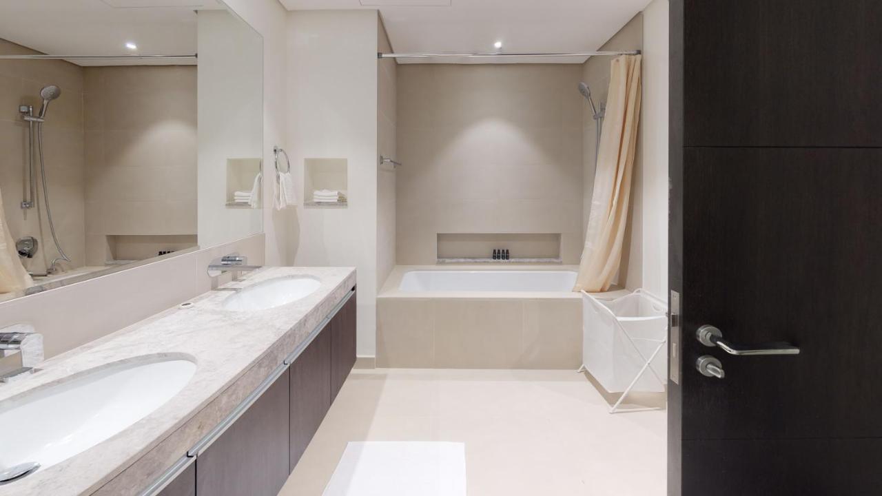 Lux Creek Residences Harbour Views Dubai