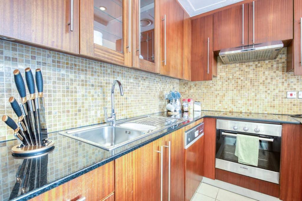 Prime Retreats- Downtown Apartment Dubai