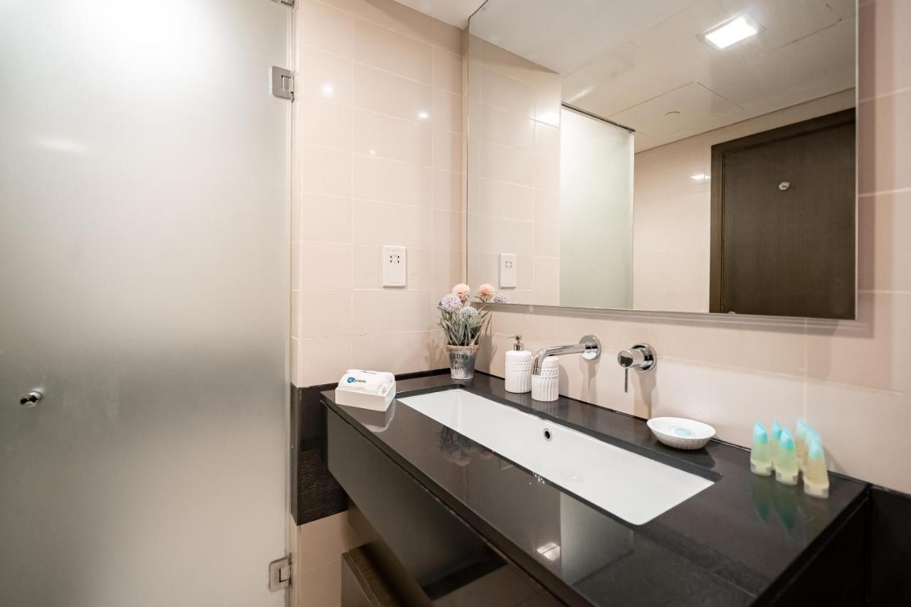 Apartment Higuests - Designer Apt With Panoramic View Near Burj Khalifa Dubai