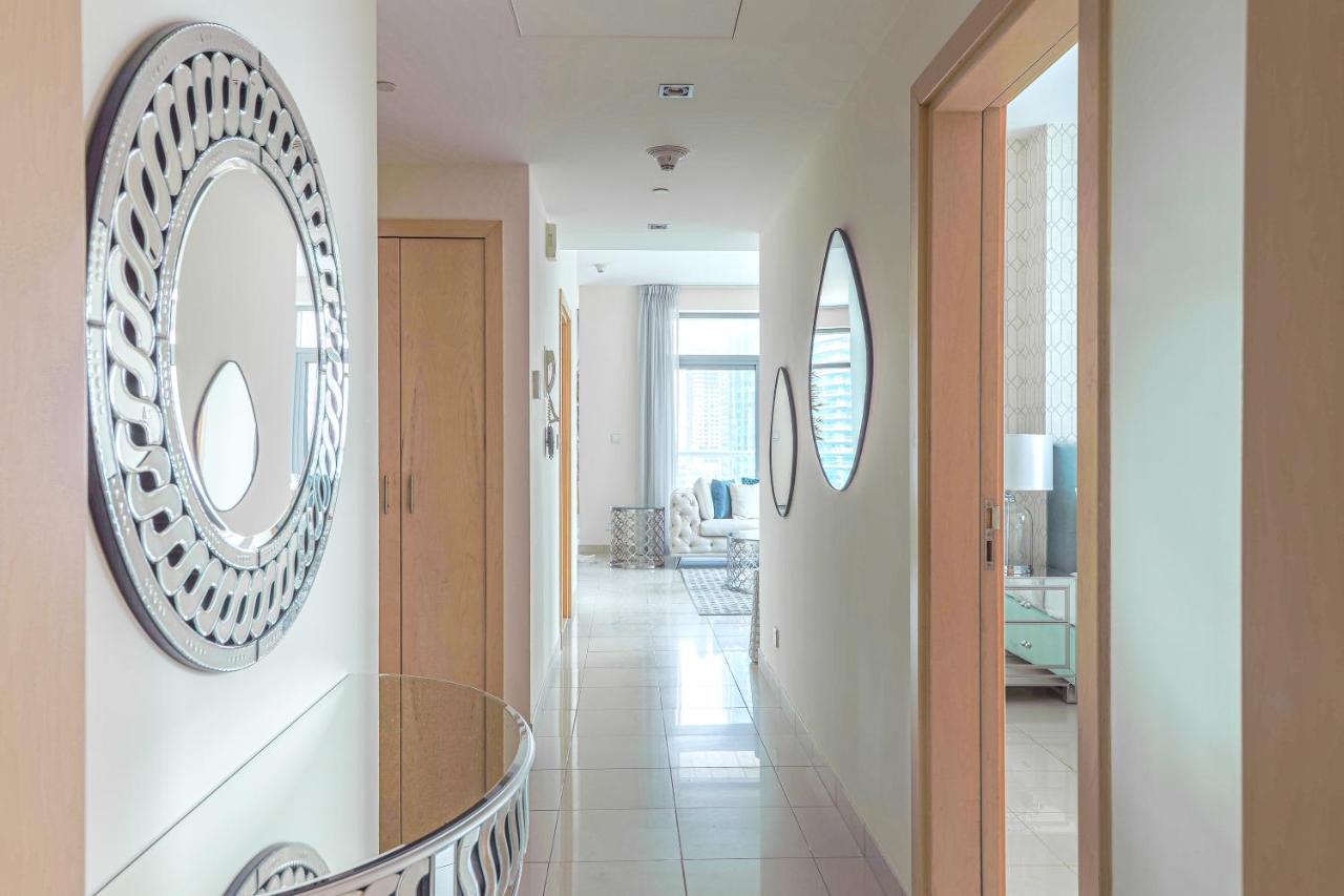 Nasma Luxury - Pastel-colored With Jaw-dropping Marina Views Apartment Dubai